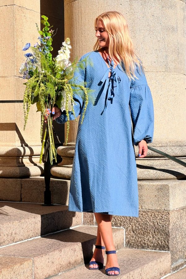 Loved by Lykke - Kjole - Luna Dress - Mid Vintage Blue (Levering start november)